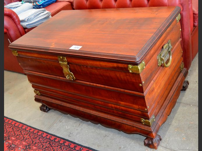 IMBUIA BALL & CLAW KIST, 102 x 60 x 65cm