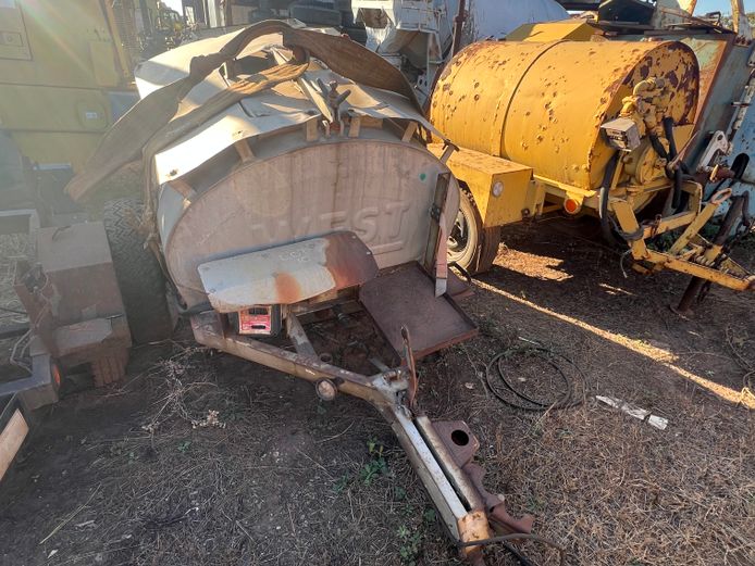 1000L Water Bowser 