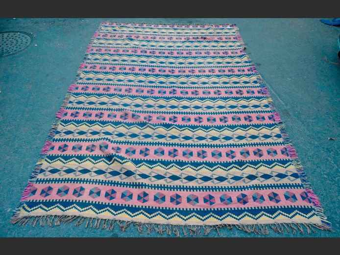 MULTI-COLOURED GEOMETRIC PATTERNED KELIM, 260 x 170cm