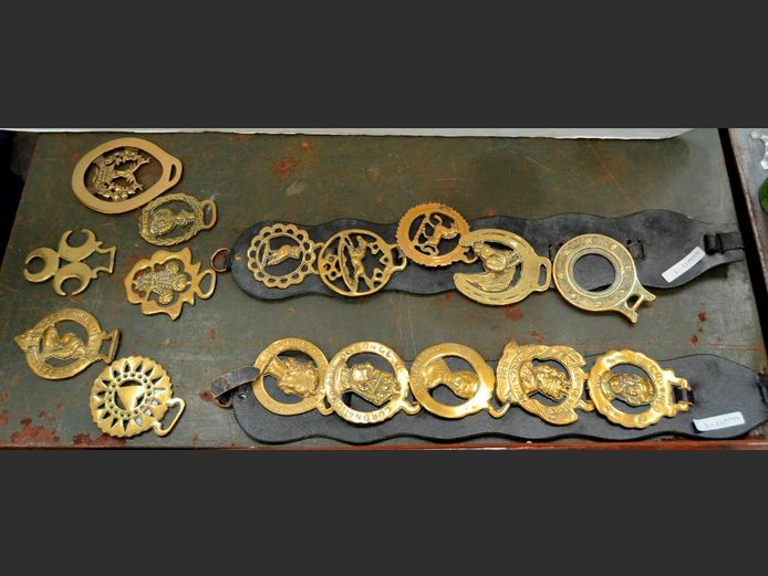 COLLECTION HORSE BRASSES