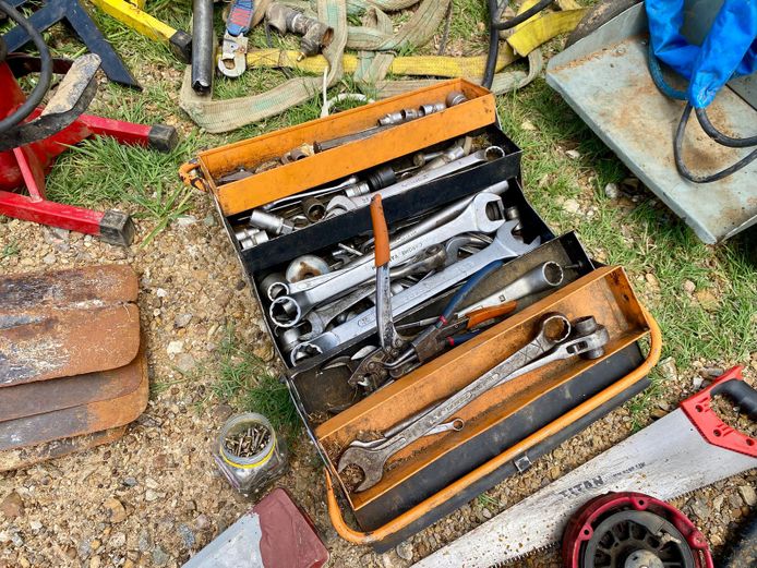 ORANGE AND BLACK TOOLBOX WITH TOOLS (INCOMPLETE)