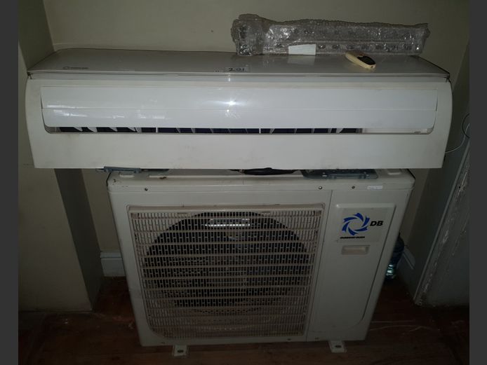 DUNHAM-BUSH 36 000BTU SLPIT AIR CONDITIONER