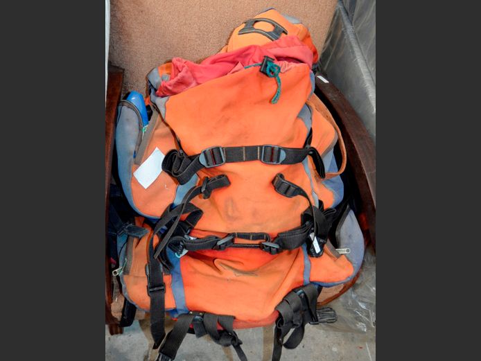 HIKING BAG WIT CONTENTS [Worn]