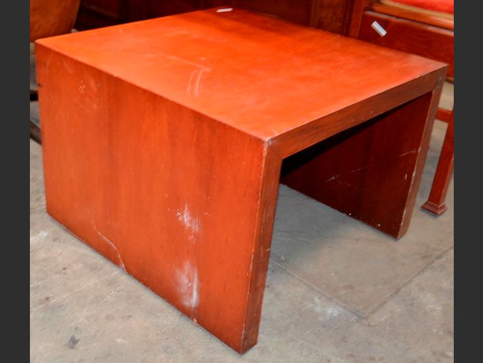 MAHOGANY SIDE TABLE, 65 x 65 x 46cm [Scuffed]