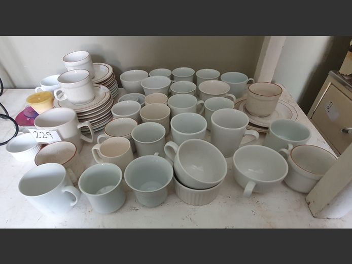 LOT: CUPS, SAUCERS, CAKE PLATES, etc