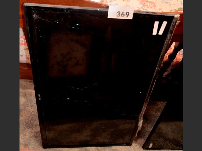 SANSUI 32" L.E.D. TV [Untested, damaged] ### LICENCE PLEASE ###