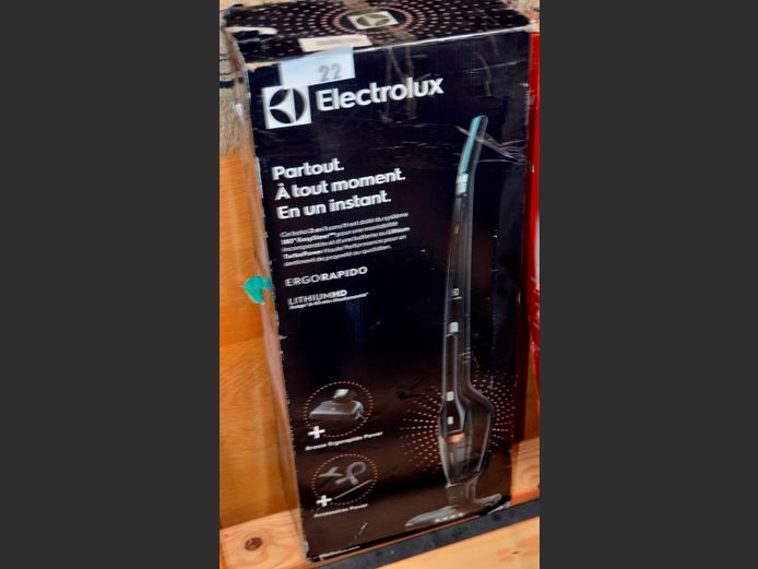 ELECTROLUX ERGORAPID CORDLESS VAC [Switches on, Untested further]