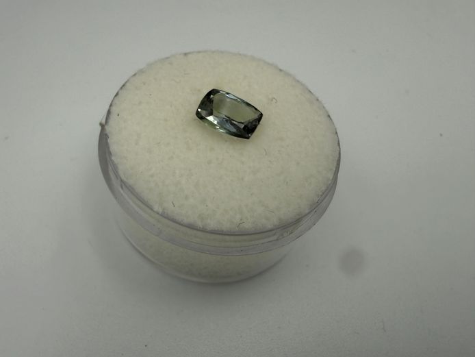 1.04 ct Tanzanite - 7.05x5.32x3.25mm