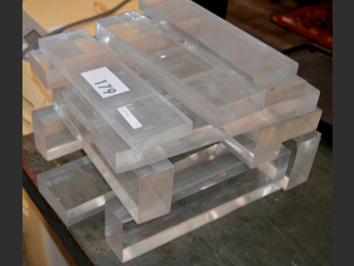 LOT: PERSPEX SLABS