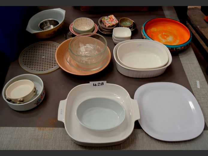 CORNINGWARE OVEN DISHES, SAUCE BOWLS, etc