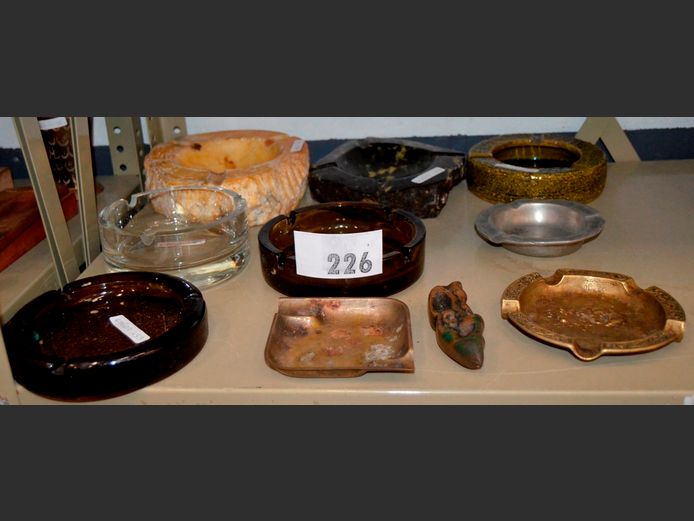 ASSORTED ASHTRAYS