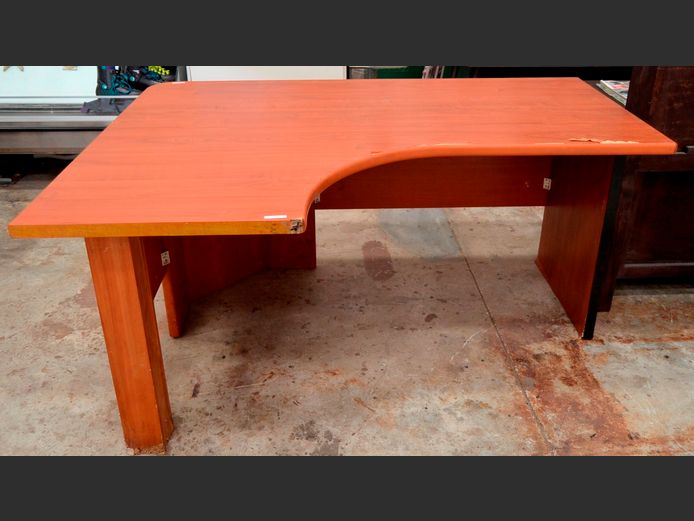 CHERRY FOIL L-SHAPED DESK, 161 x 121 x 74cm [Edging needed in places, base water damaged]
