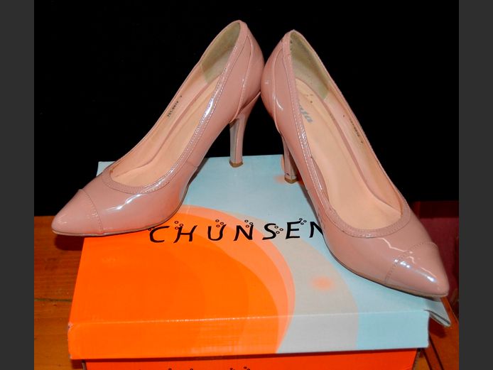 PAIR BEATA LADIES HIGH HEELS