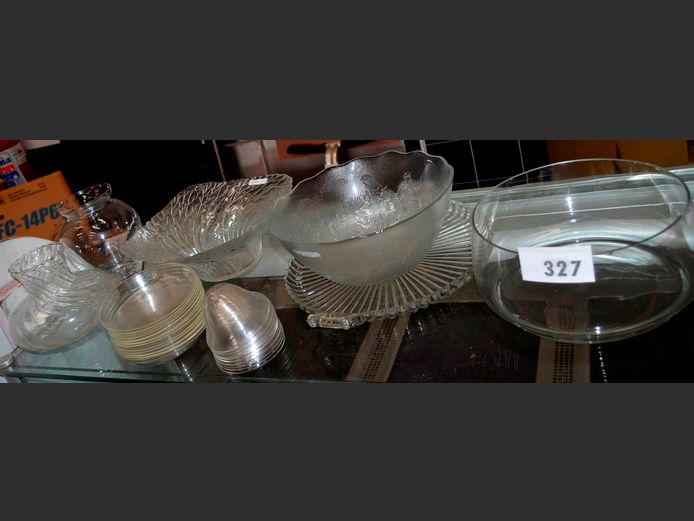 GLASS: BOWLS, VASES, etc