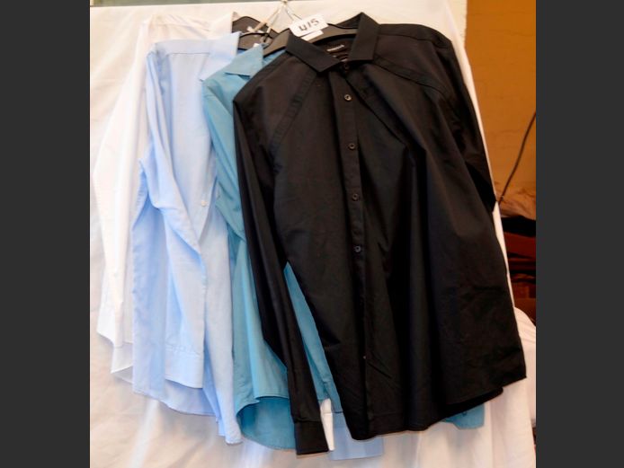 LOT: MARKHAM'S & WOOLWORTHS MEN'S DRESS SHIRTS