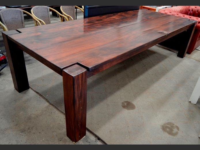 SLEEPERWOOD 10-SEATER DINING TABLE, 302 x 120 x 75cm [Scratched]