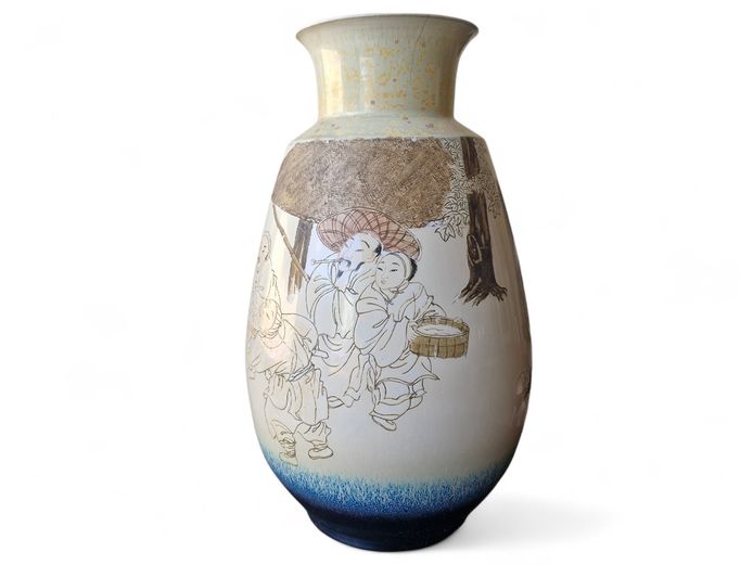 Large Japanese Satsuma Hand-Painted Vase