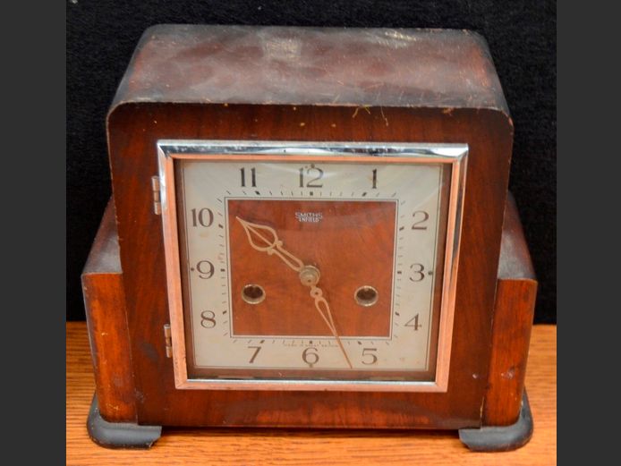 SMITHS ART DECO MANTLE CLOCK, 25 x 11 x 20cm [In need of restoration]
