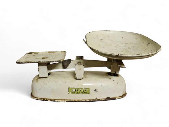 Vintage Harper Kitchen Scale