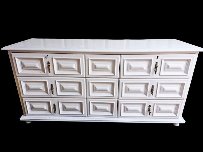 Large Vintage 6-Drawer Dresser