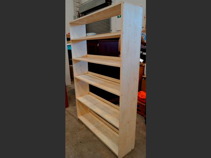 WHITE PAINTED 5-TIER BOOKSHELF, 117 x 30 x 180cm