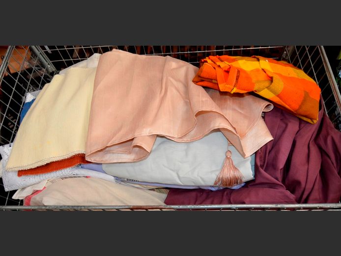 FITTED SHEETS, PILLOW, VOILE CURTAINS, etc [Excl. Bin]