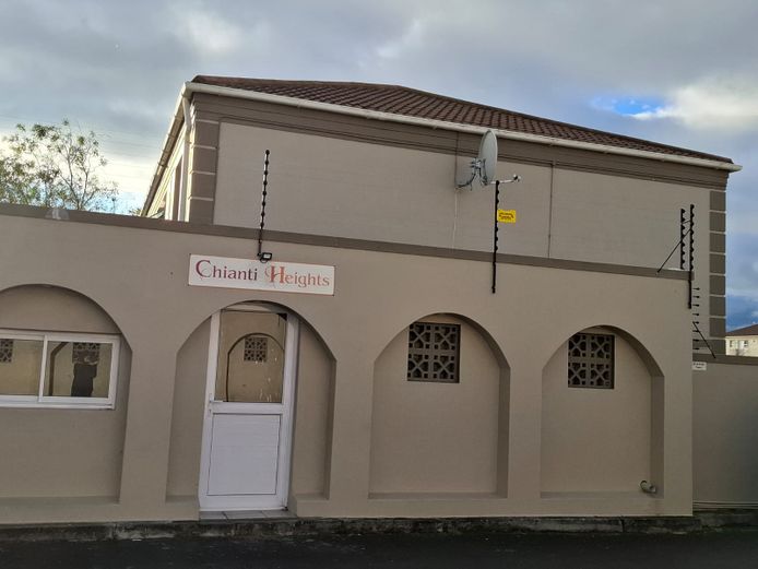 2 BEDROOM APARTMENT, STRAND, WESTERN CAPE 