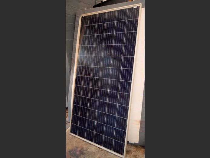 CANADIAN SOLAR 325W SOLAR PANEL, 196 x 99cm [Used]