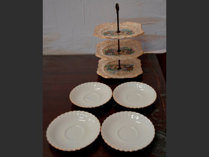SUNLANDWARE 3-TIER CUPCAKE STAND & ROYAL ALBERT SAUCERS