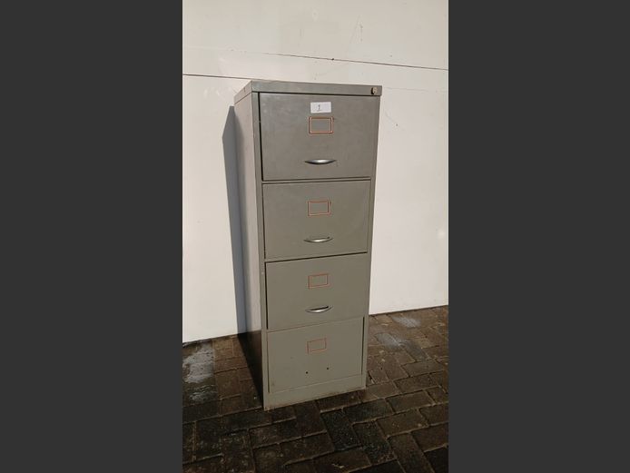 Steel cabinet with 4 drawers