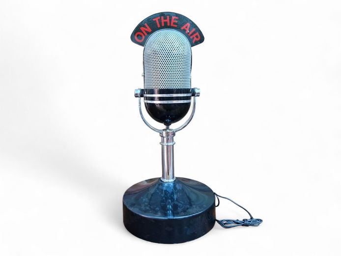 Classic Style Windsor "On-The-Air" Microphone Novelty Radio
