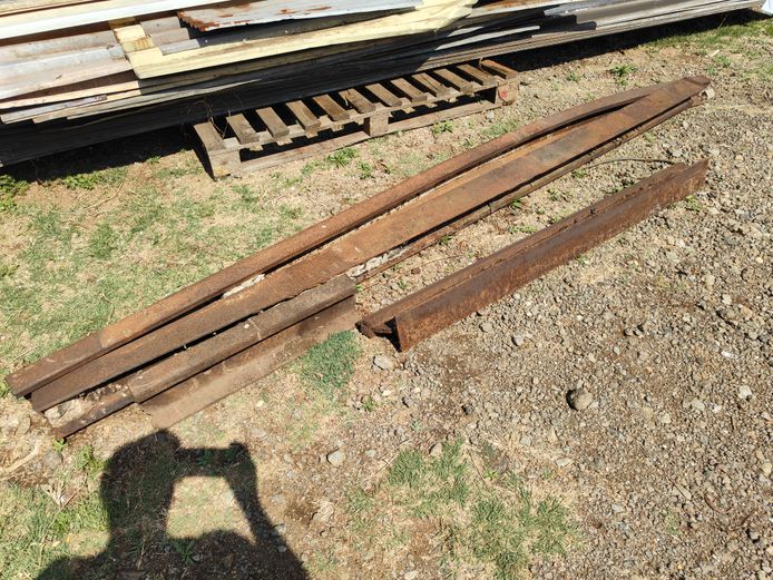 4 X TRAIN TRACK BEAMS