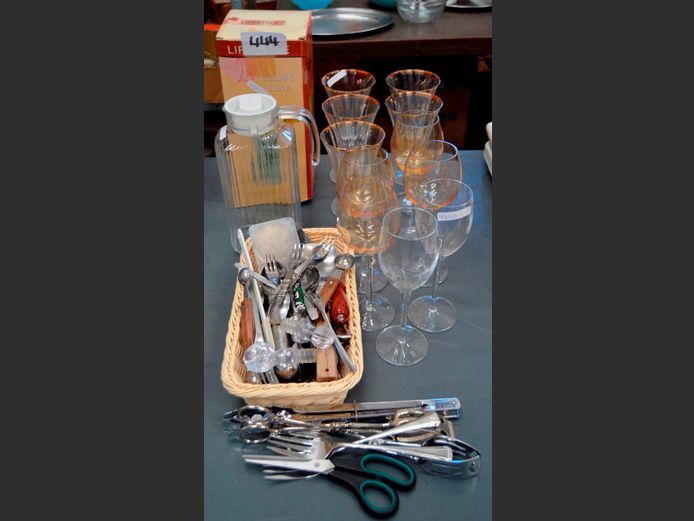 ASSORTED DRINKING GLASSES, GLASS VASE, KITCHEN UTENSILS, CUTLERY, etc