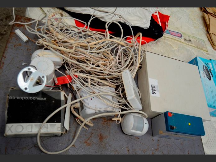 ALARM SYSTEM [Untested, condition unknown]