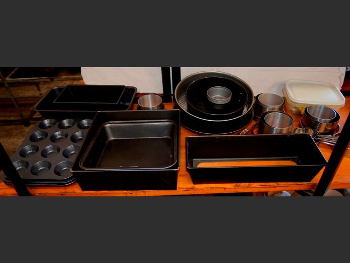 MINI MUFFIN PANS, CAKE PANS, COOKIE PRESSES, etc