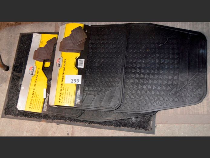 GEAR 4-PIECE RUBBER MAT SET