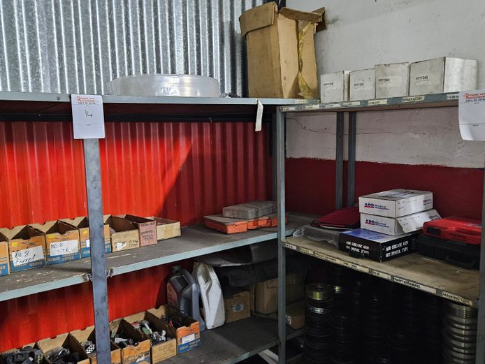 METAL SHELVING WITH VARIOUS SMALL TOOLS, PARTS & CLAMPS