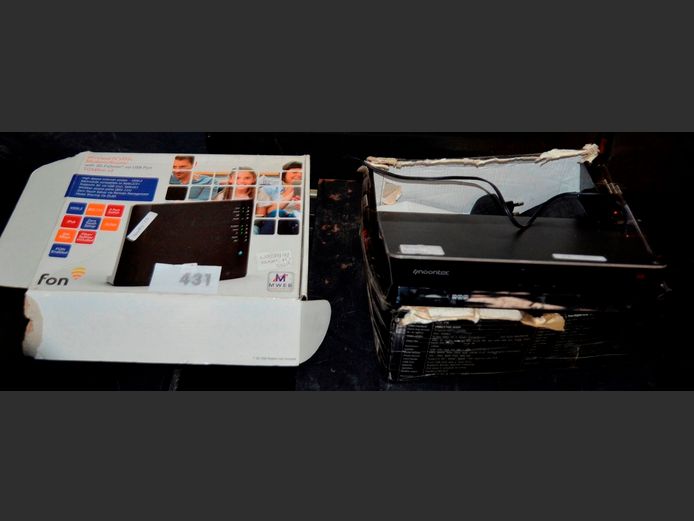 NOONTEC MULTI-MEDIA DECODER & AN MWEB ROUTER [Untested]