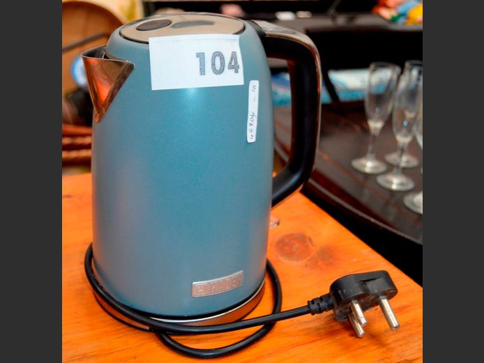 HADEN KETTLE [Switches on, untested further]