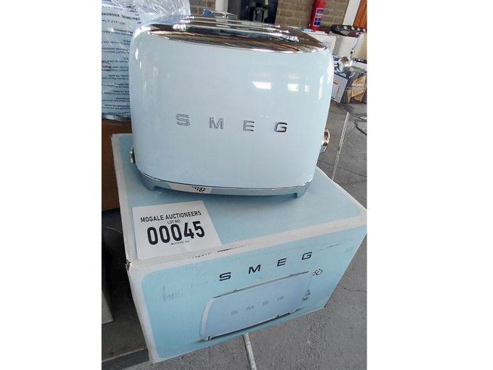 SMEG RETRO PASTEL BLUE 4-SLICE TOASTER 