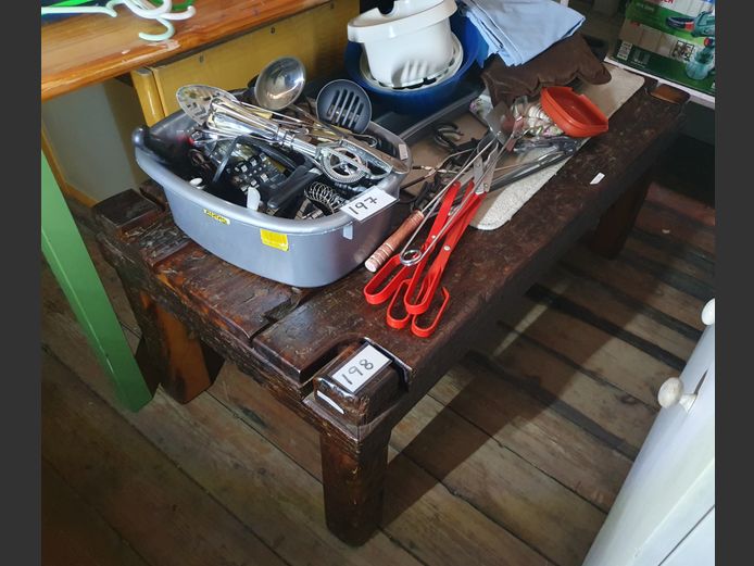SLEEPERWOOD COFFEE TABLE