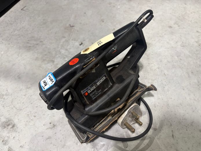 Black & Decker Sander 