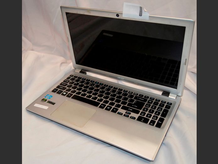 ACER LAPTOP [Untested, needs battery]