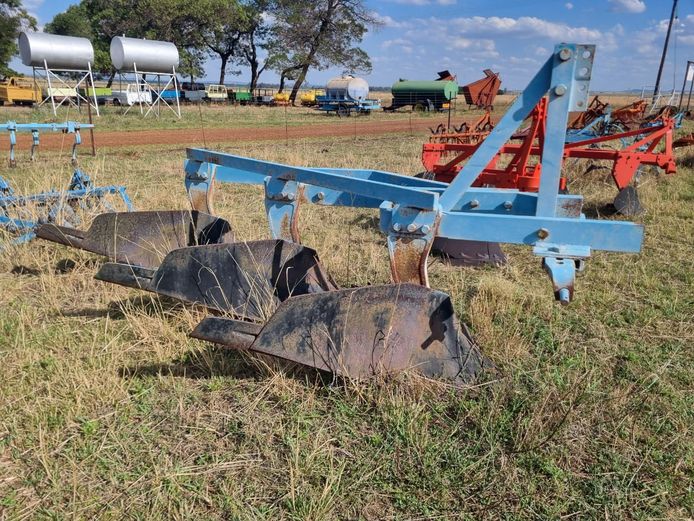 3 SKAAR SWAARDIENS PLOEG