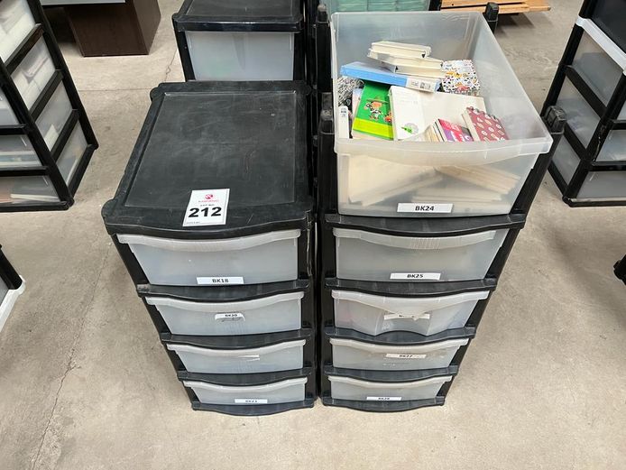 9 Plastic drawers