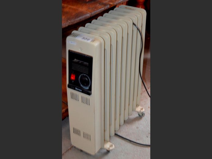 TROPICA OIL HEATER [Switches on]