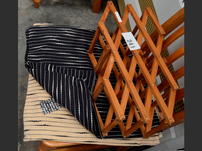 LOT: SCATTER CUSHION COVERS & A FOLDING WINE RACK