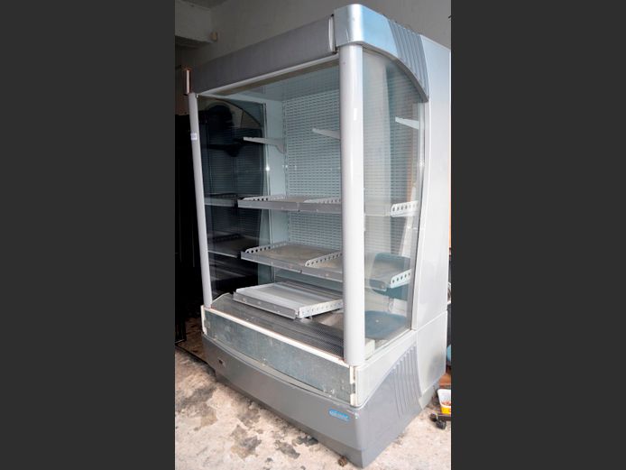 FRIGOREX DELI DISPLAY FRIDGE [Switches on]