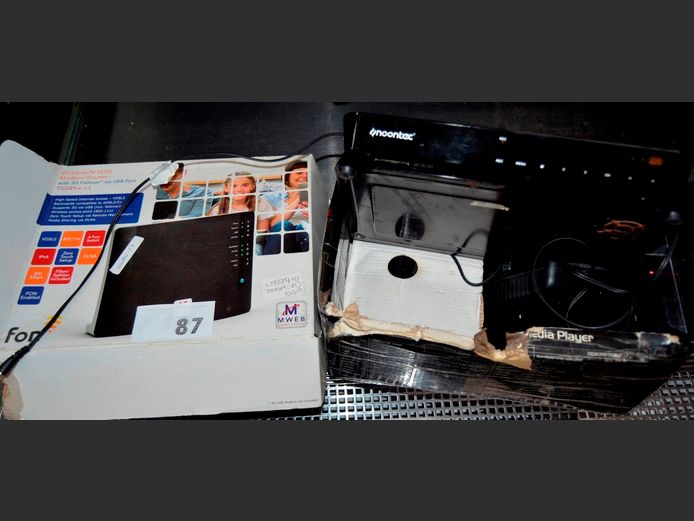 NOONTEC MULTI-MEDIA DECODER & AN MWEB ROUTER [Untested]