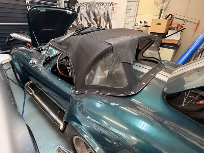 Shelby Cobra Replica 